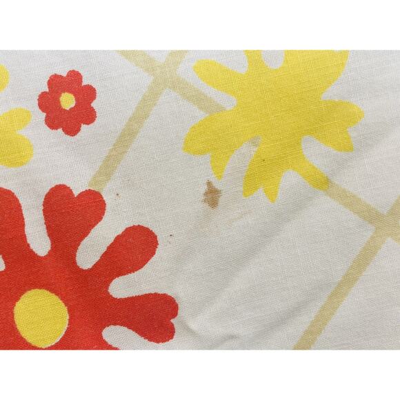 1960s Mod Retro Flower Power Table cloth Round Butterfly Blue Red Yellow 68" Che - Picture 8 of 14